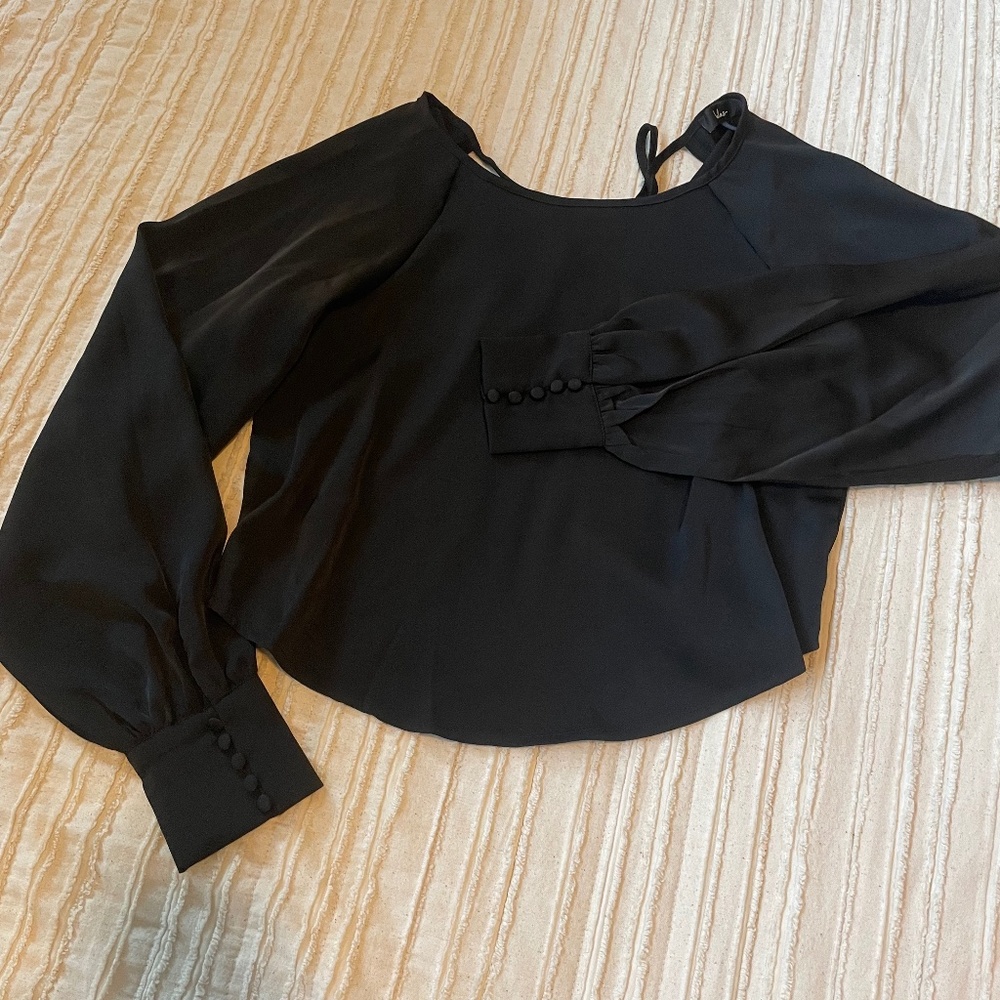 LULU'S BLACK BLOUSE